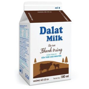 Hộp sữa thanh trùng Dalat Milk Sô Cô La 180ml trên nền trắng