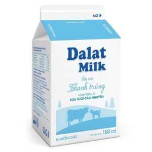 hộp sữa thanh trùng Dalat Milk Không Đường 180ml trên nền trắng